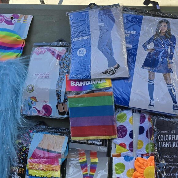 Halloween costumes for sale.bundle take all - Picture 6 of 16